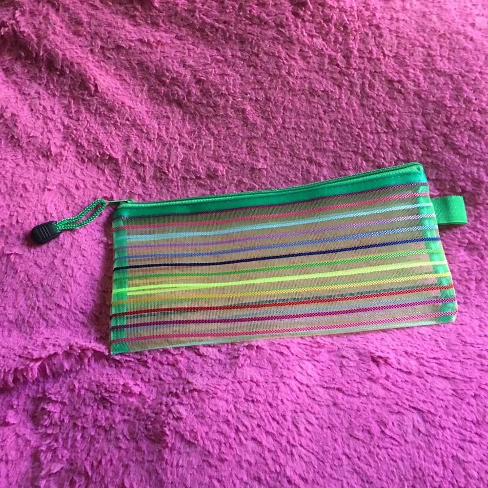 ❗️LAST ONE❗️Multi-Green Mesh Pouch